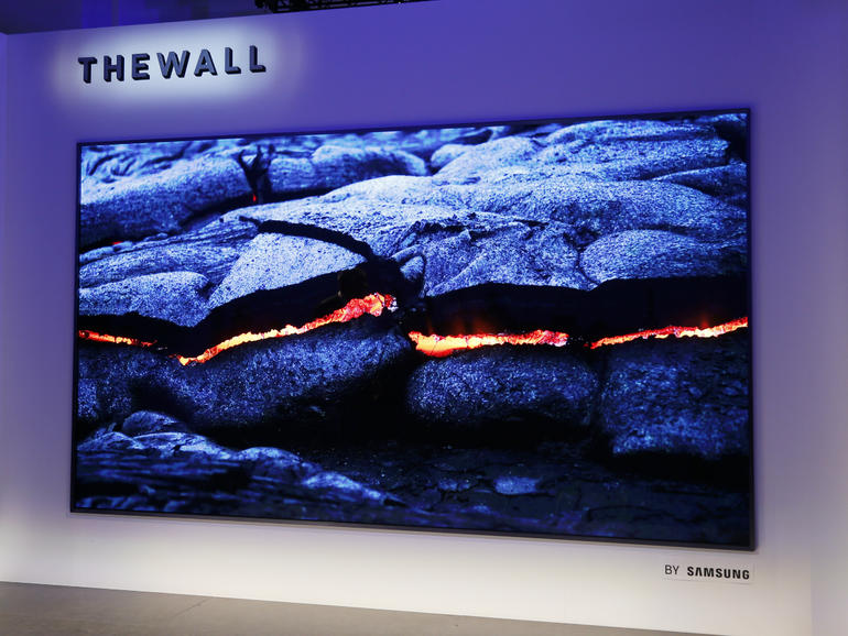 6) SAMSUNG THE WALL