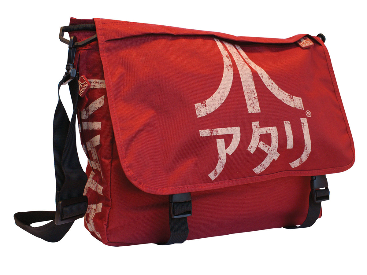 25 Christmas gift ideas for retro fans: Atari Messenger Bag