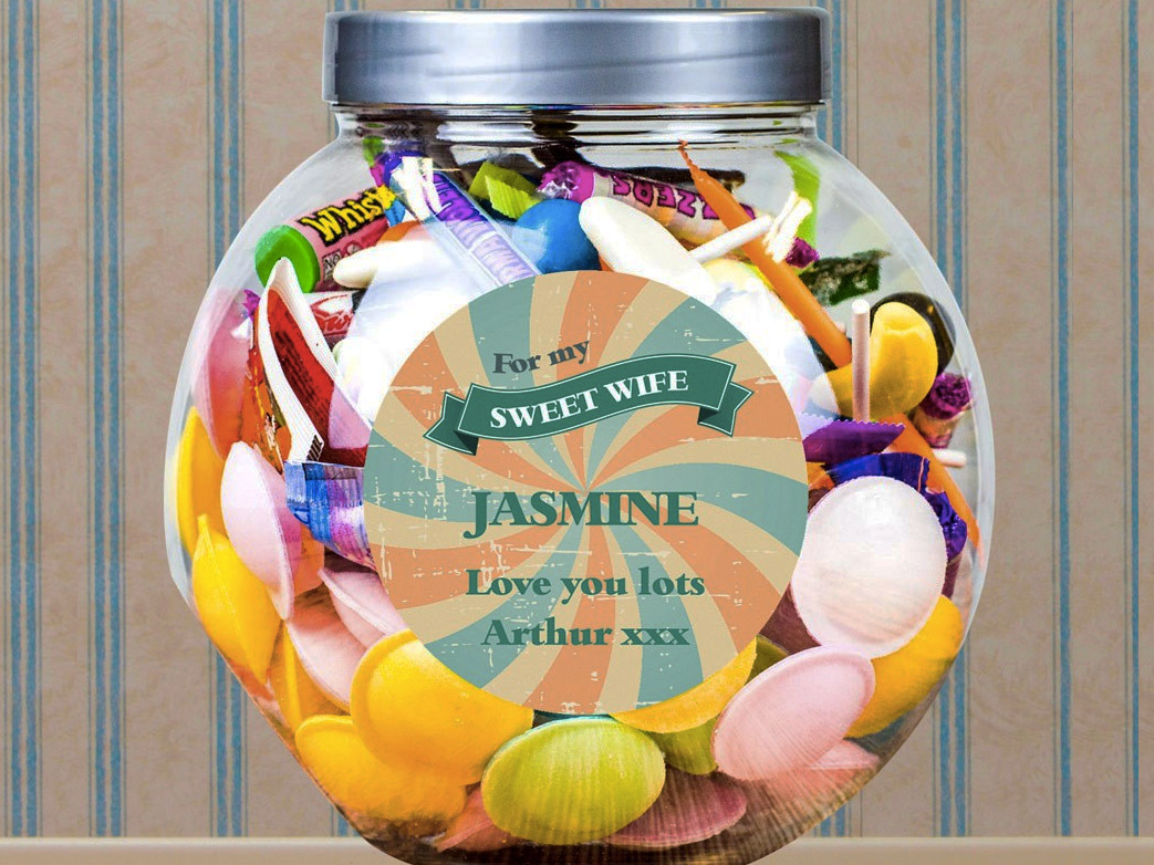 25 Christmas gift ideas for retro fans: Personalised Sweets