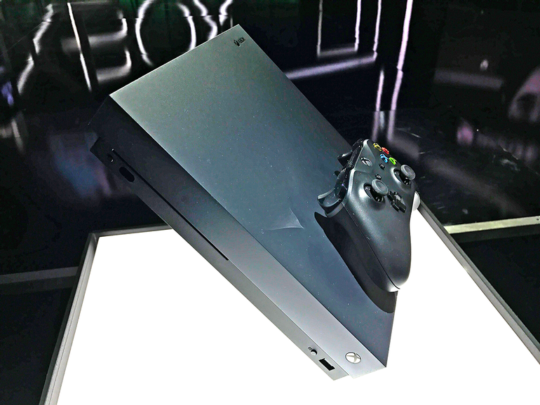 Microsoft Xbox One X vs Sony PlayStation 4 Pro
