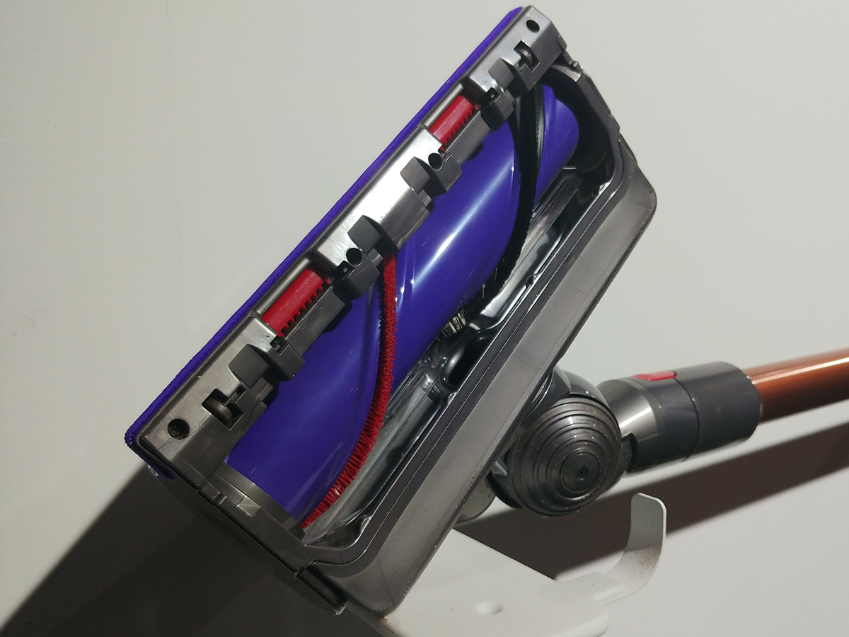 Dyson Cyclone V10: Attachments