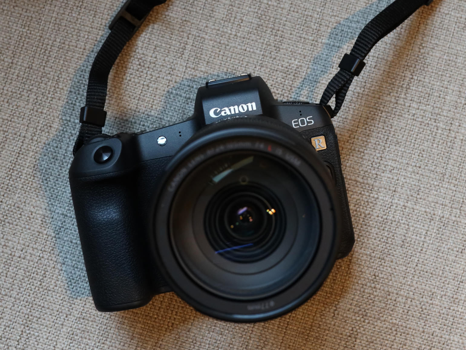 CANON EOS R EARLY VERDICT