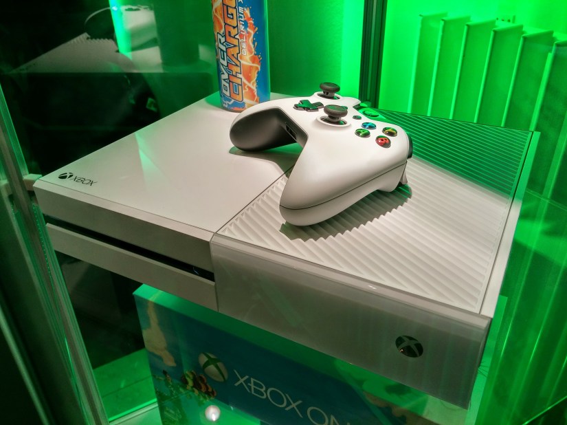 Microsoft unveils new Xbox One models at Gamescom