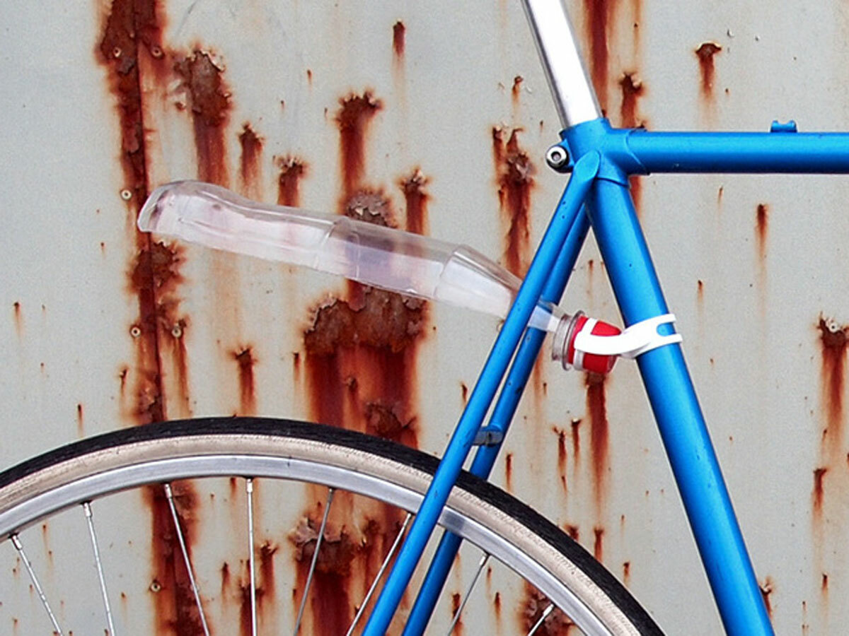 Plastic bottle mudguard