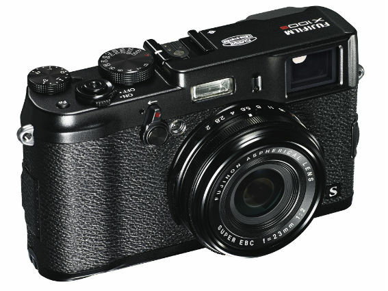 Fujifilm’s limited edition X100S Black is going to make shutterbugs swoon