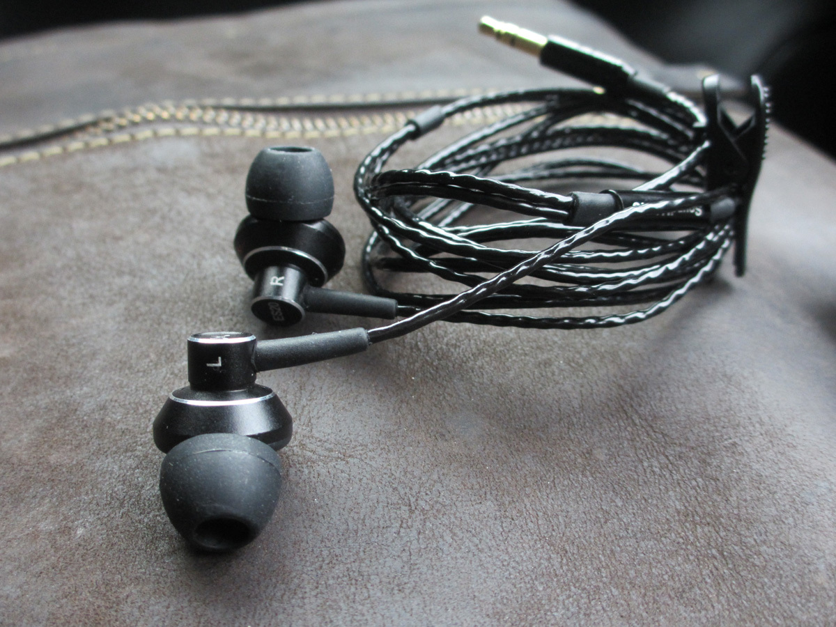 SoundMagic ES20 review