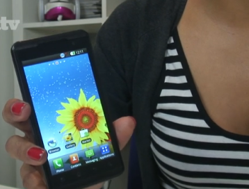 LG Optimus 3D video review