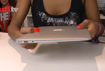 MacBook Air 2011 video review