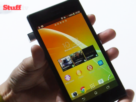Video: Sony Xperia M2 hands-on review