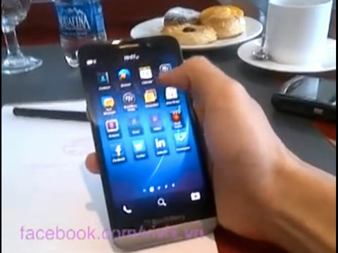 5in BlackBerry A10 shown off in leaked video