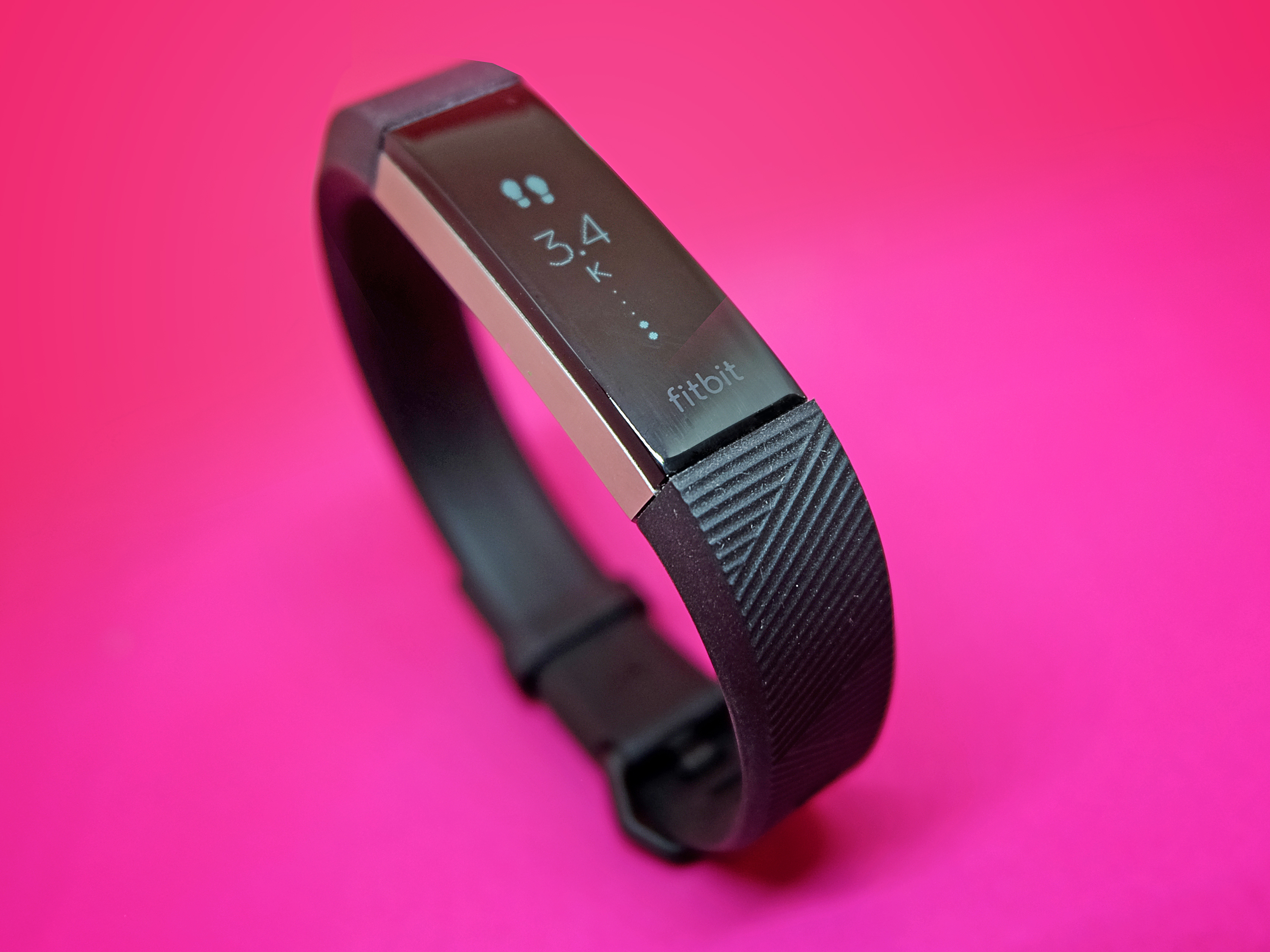 Fitbit Alta HR design: familiar face, new heart