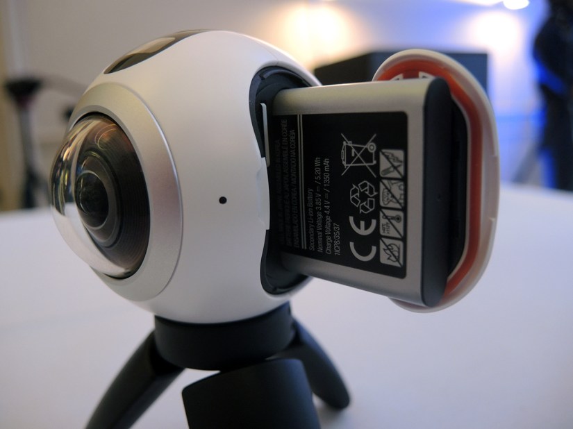 Samsung wants to bring VR to the masses with the Gear 360 camera