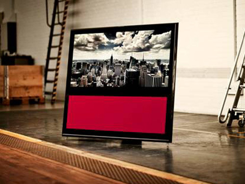 Bang & Olufsen paints the BeoVision 10 black