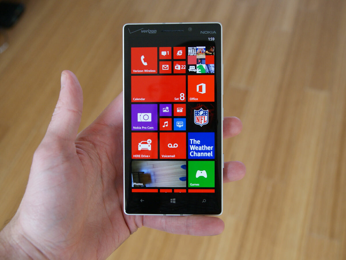 Nokia Lumia Icon screen