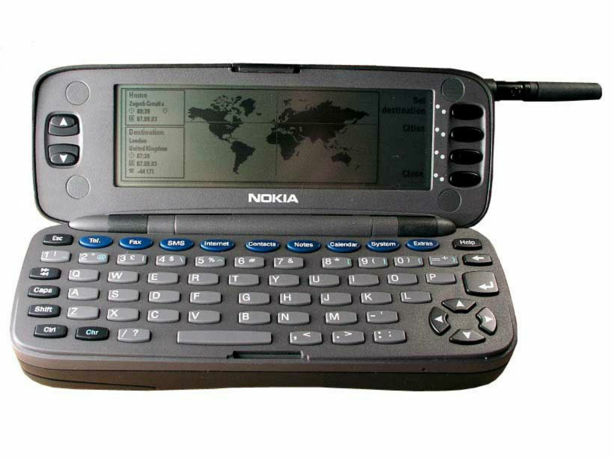 Nokia 9000 (1996)