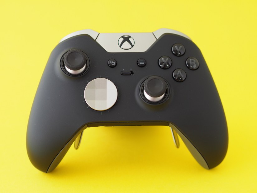 5 minute hack: how to use the Xbox One Elite controller with your PS4