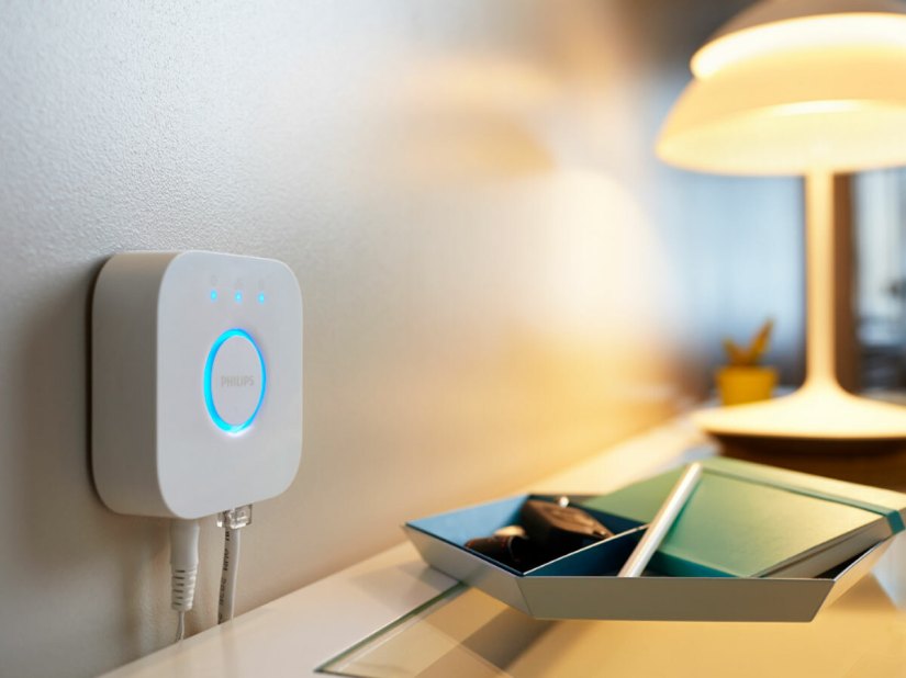 Hey Siri, dim the lights: Philips Hue adds Apple HomeKit support