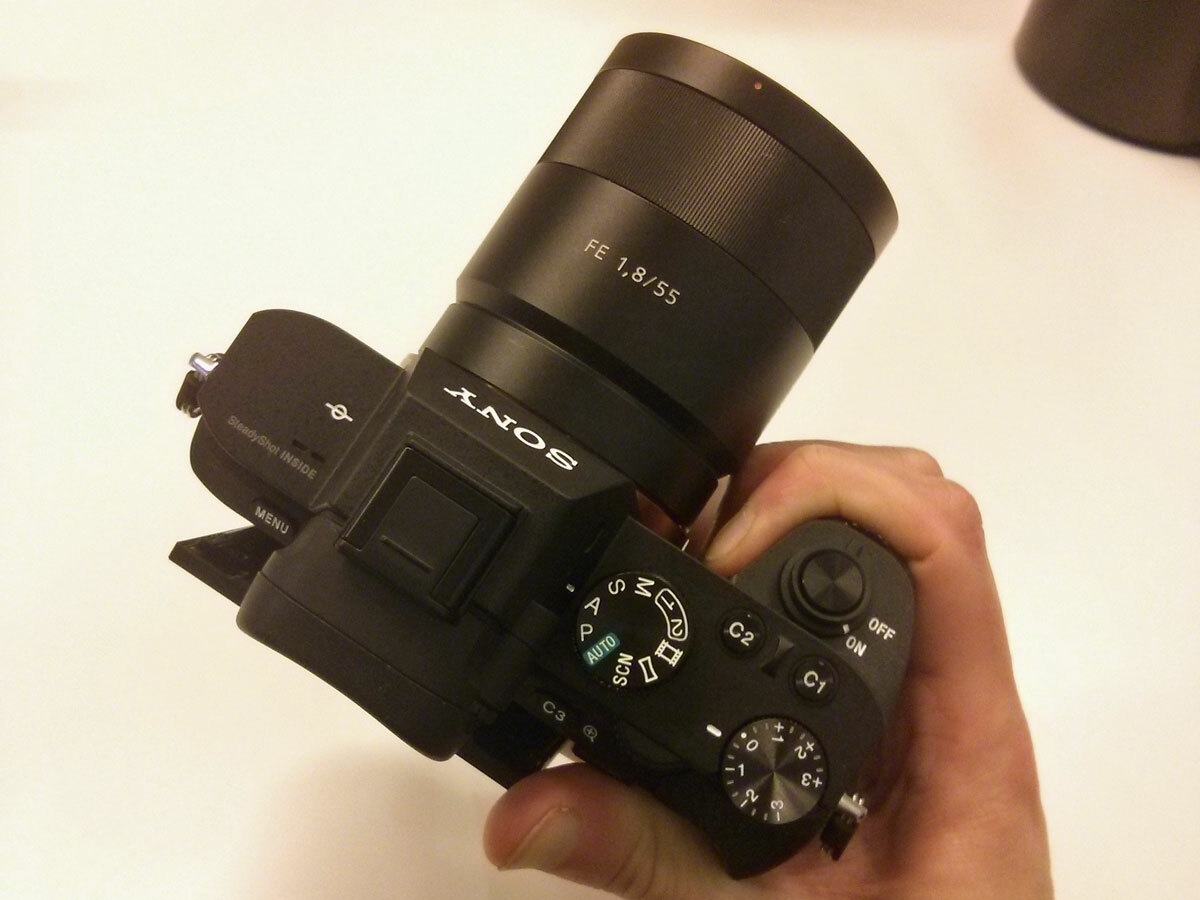 Sony A7 II: Hands-on with the anti-shake superstar