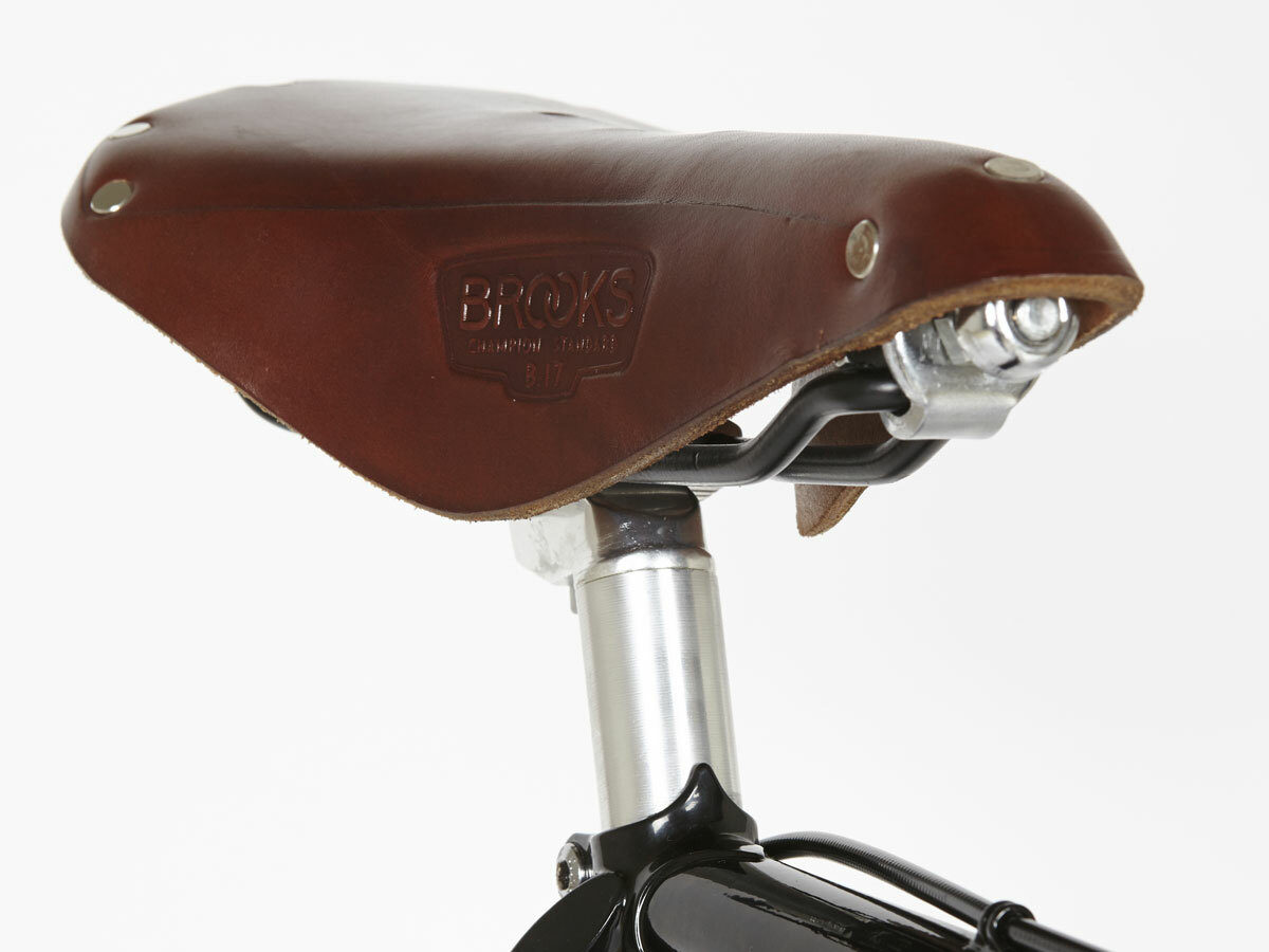 The Stanforth Kibo boasts a Brooks B17 saddle