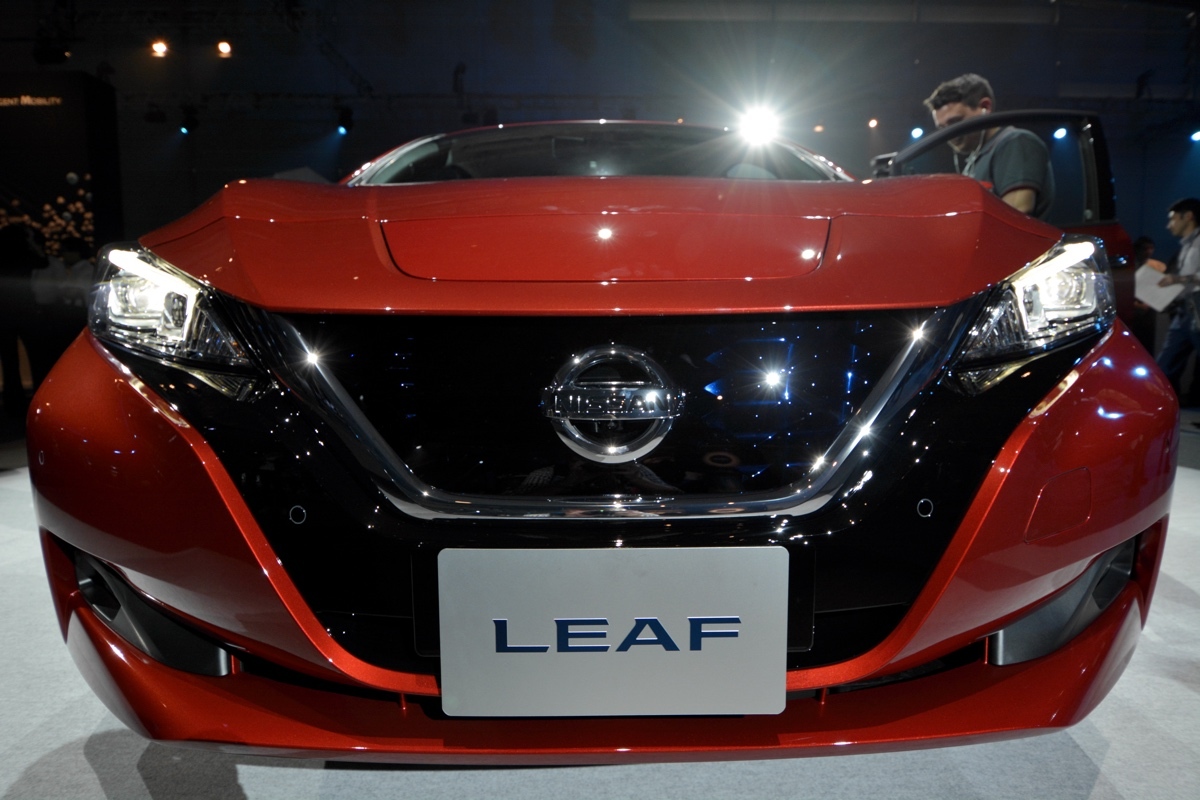 Nissan Leaf (2018) performance: goes for miles