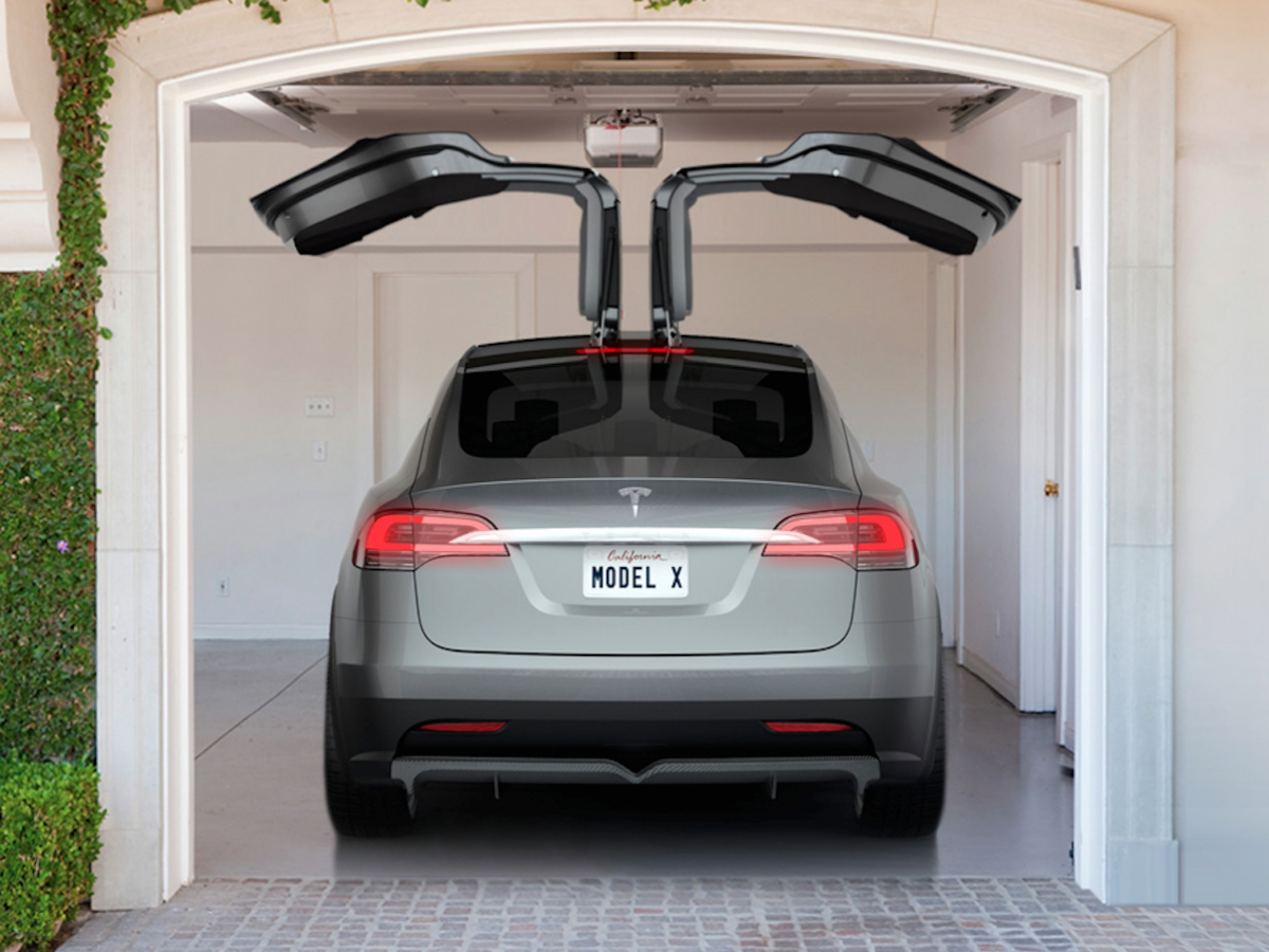 Tesla Model X orders begin