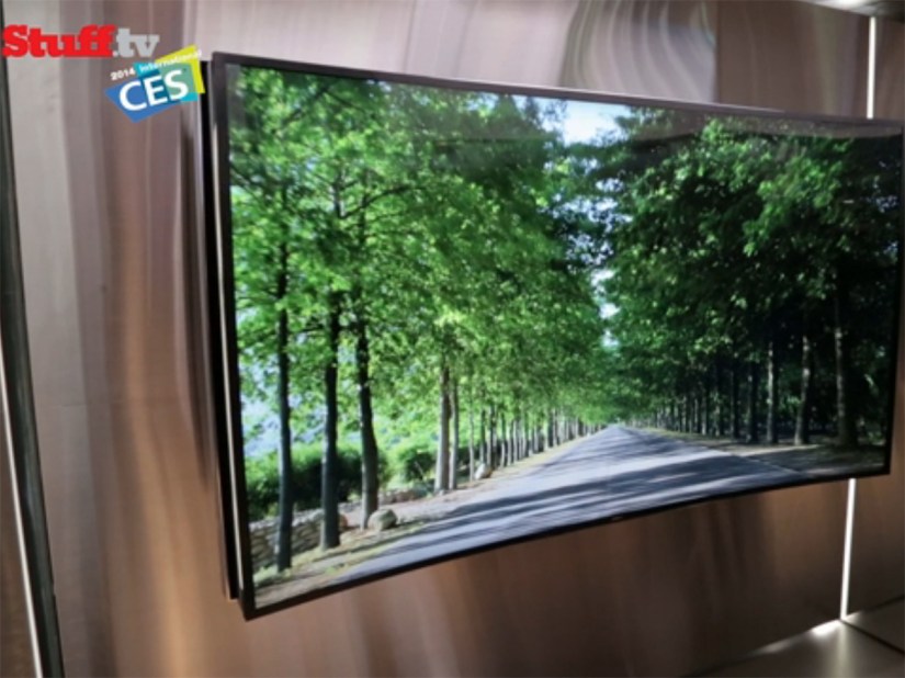 Samsung’s flexible OLED TV bends at your command