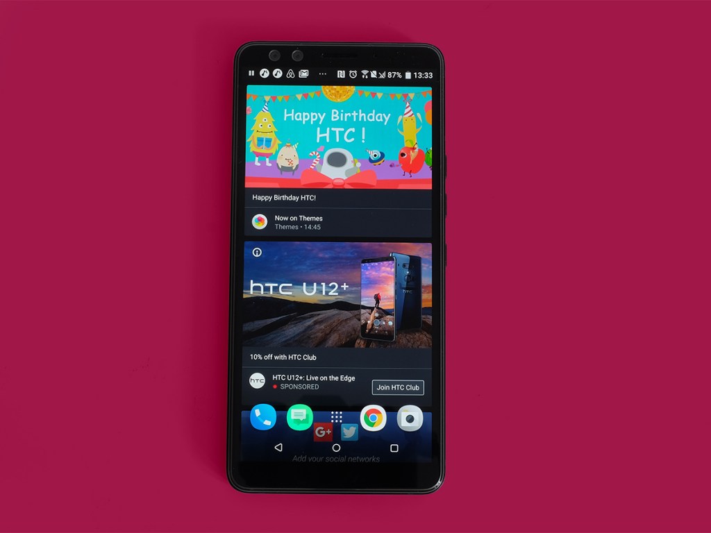 HTC U12+ screen on red background