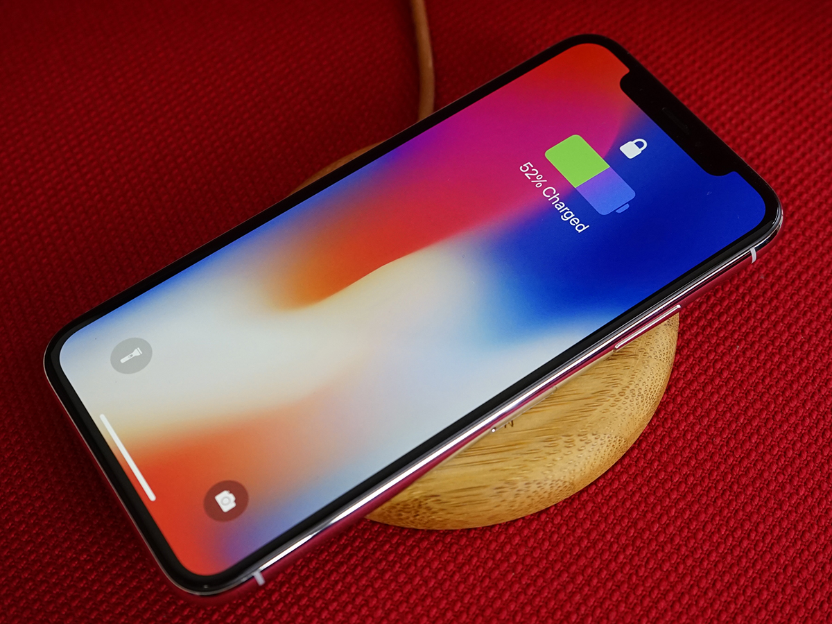 iPhone X love and hate: wireless charging