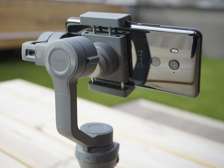 DJI Osmo Mobile 2 review: wrist friendly