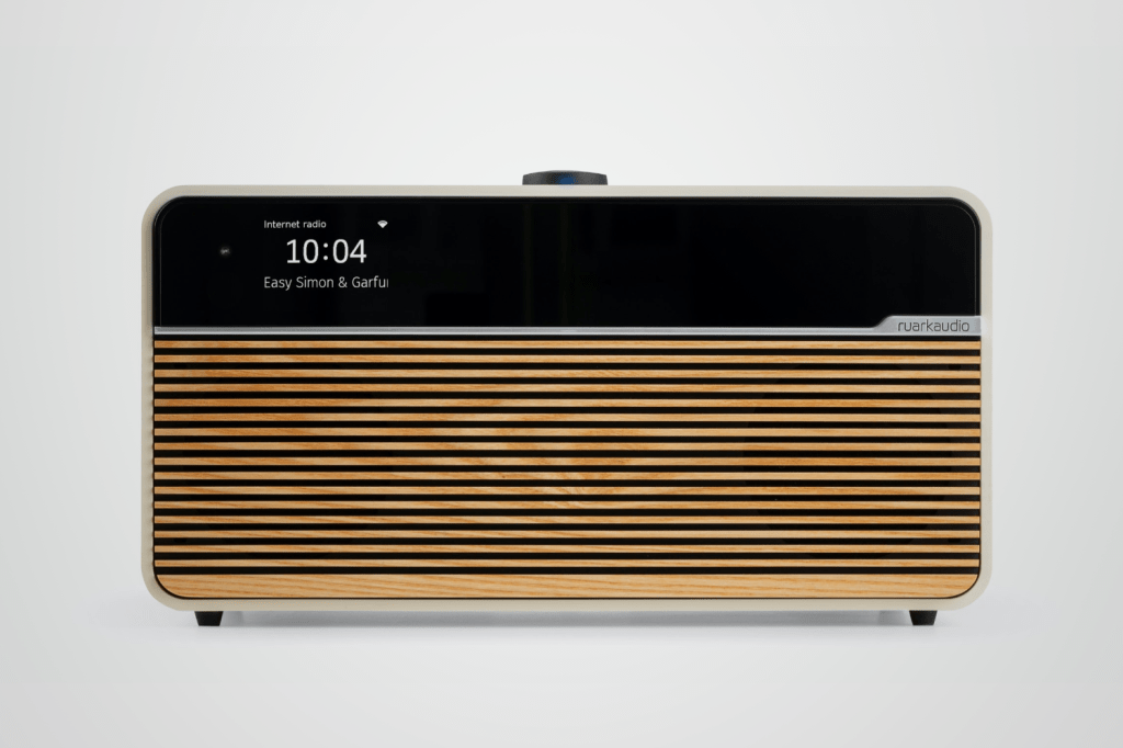 Retro Christmas Gift Ideas: Ruark R2 Mk4