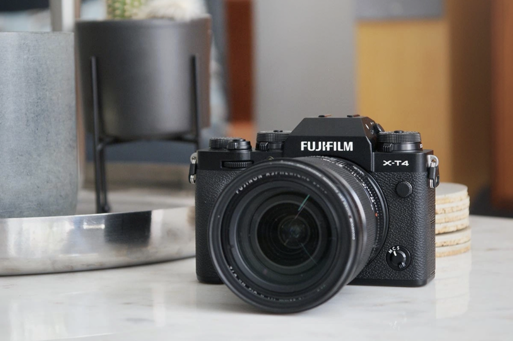 Best mirrorless camera: Fujifilm X-T4