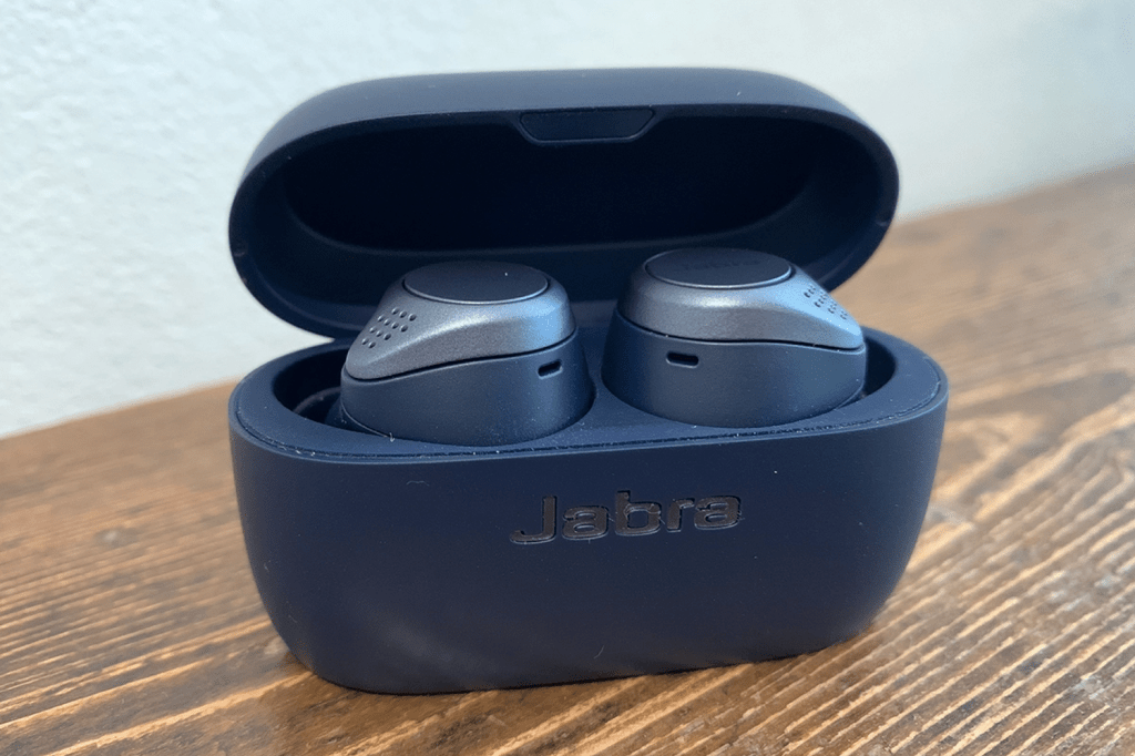Best running headphones: Jabra Elite 75t