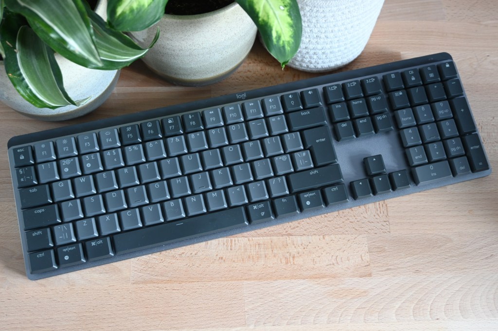 Stuff review Logitech MX Mechanical top view