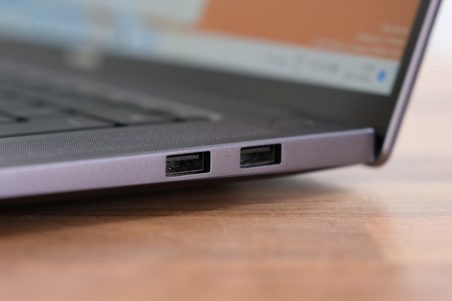 Huawei MateBook 16S USB ports