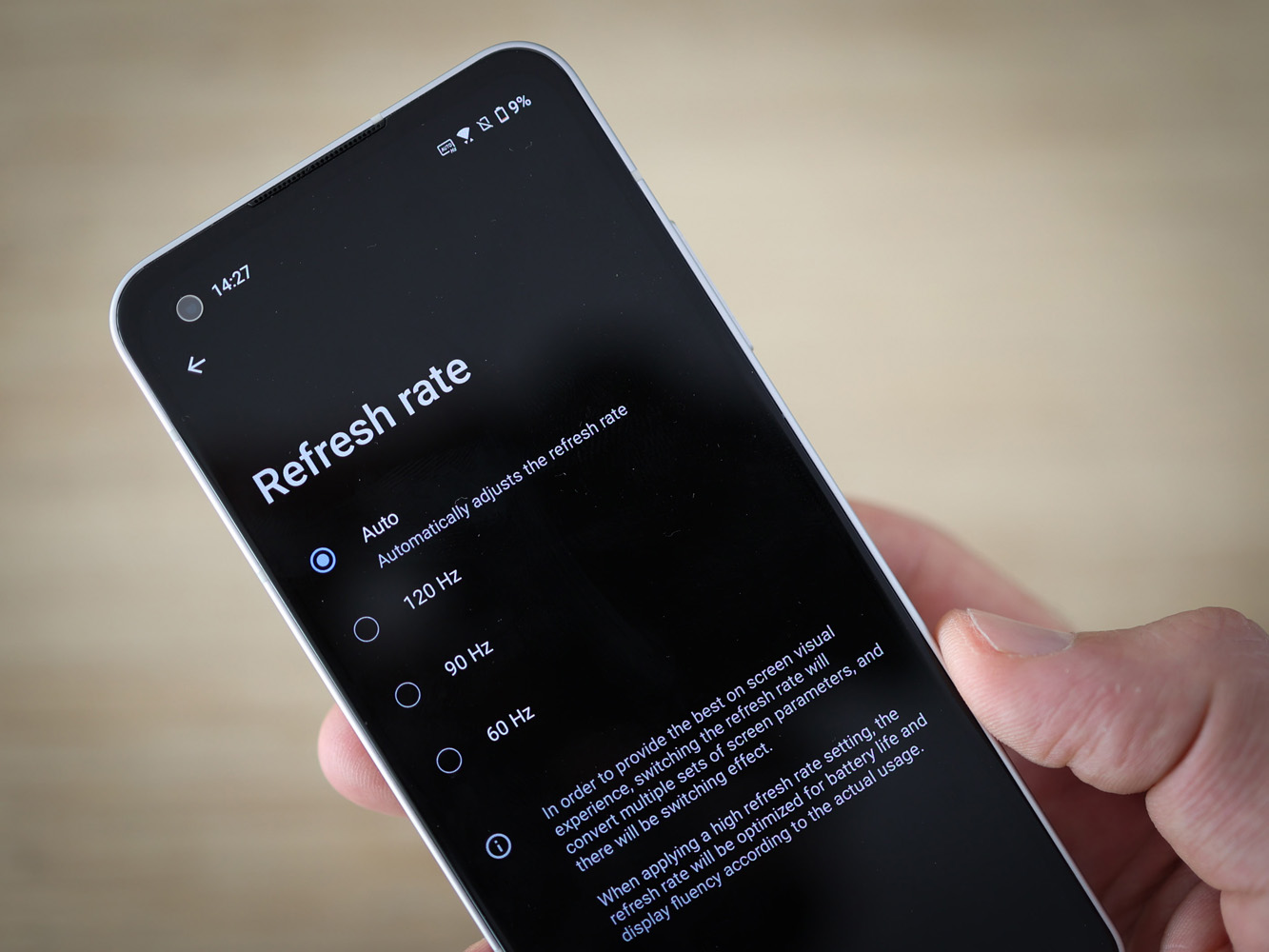 Asus Zenfone 9 refresh rate