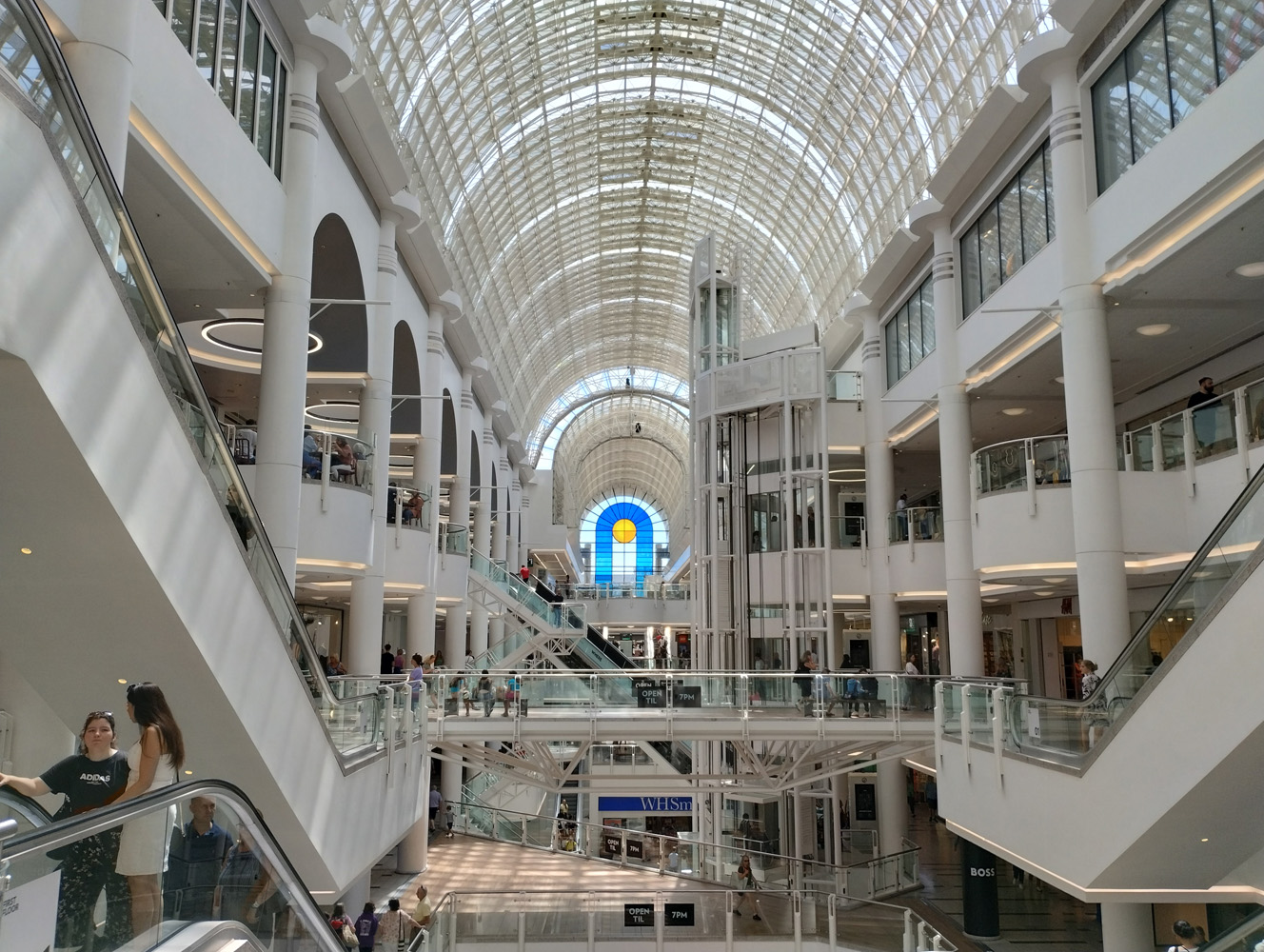 shopping mall shot on Motorola Moto G82 using main lens