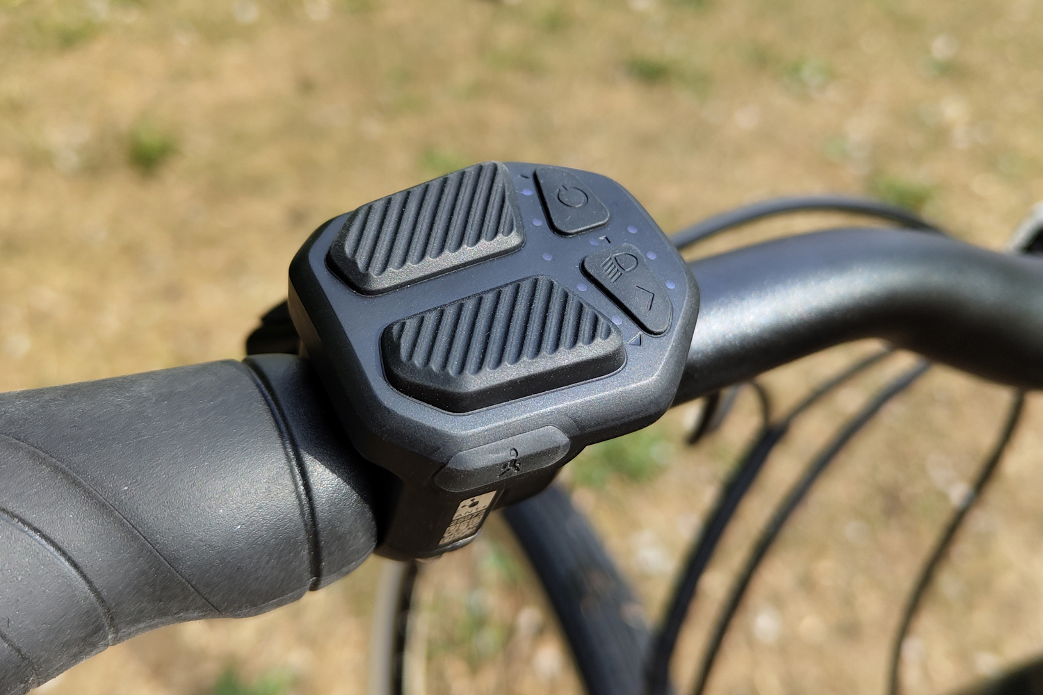 Momentum Transend E+ electric bike review controls