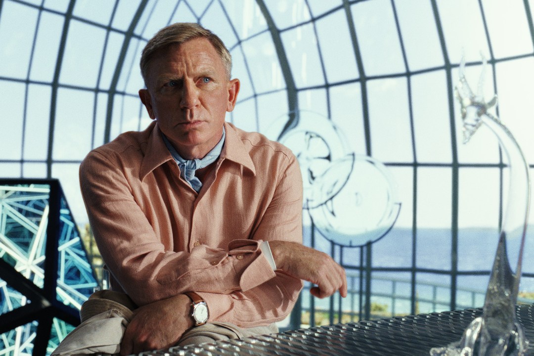 Daniel Craig in Glass Onion: A Knives Out Mystery on Netflix