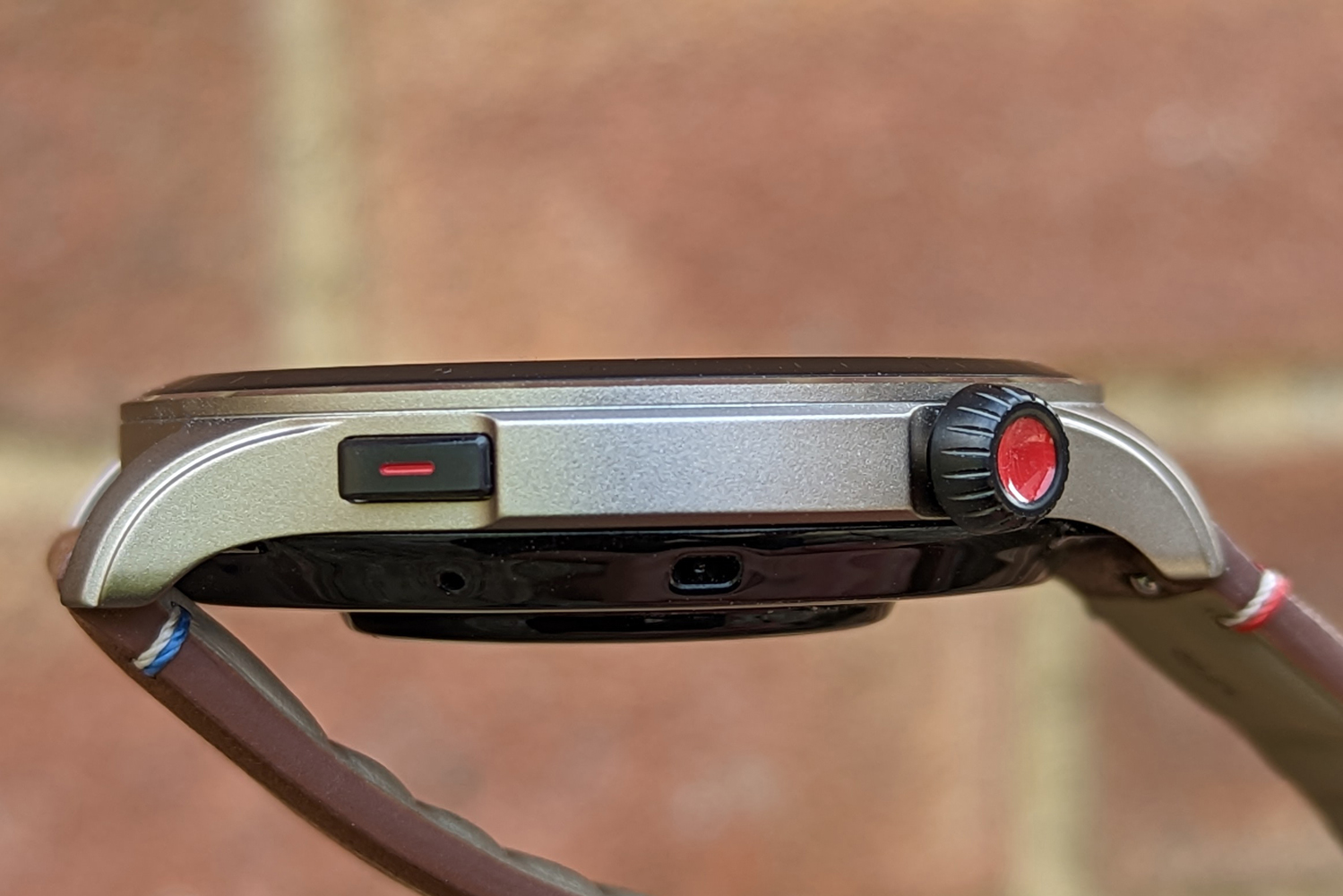 Amazfit GTR 4 review side profile