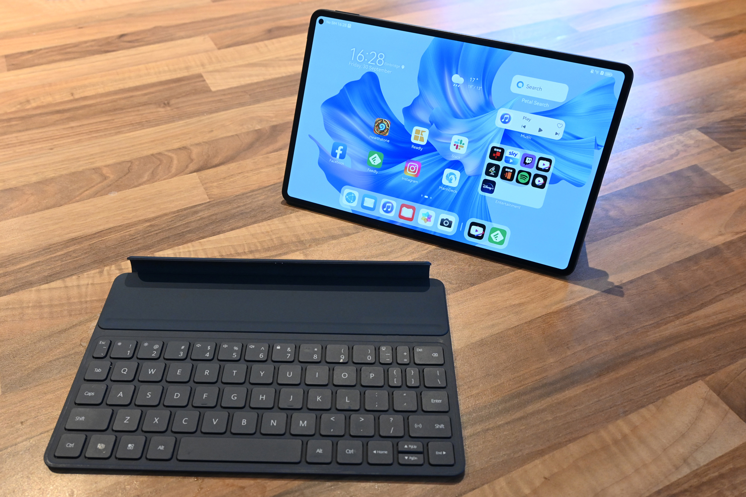 Huawei MatePad Pro 11 2022 keyboard detached