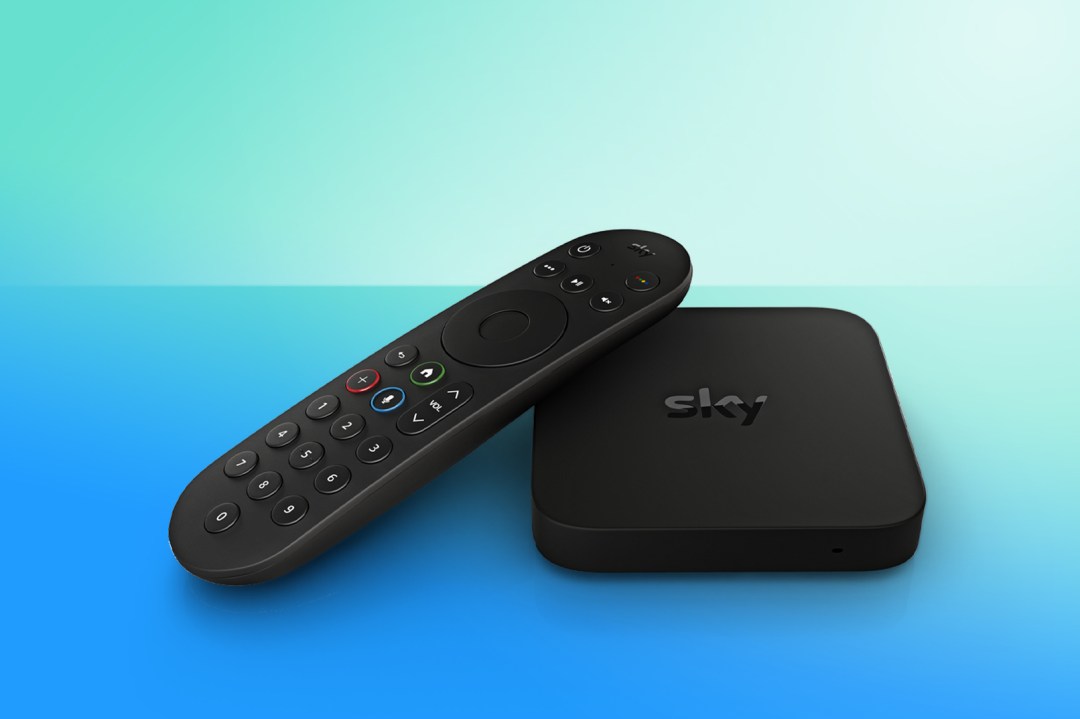 Sky Stream standalone with black remote