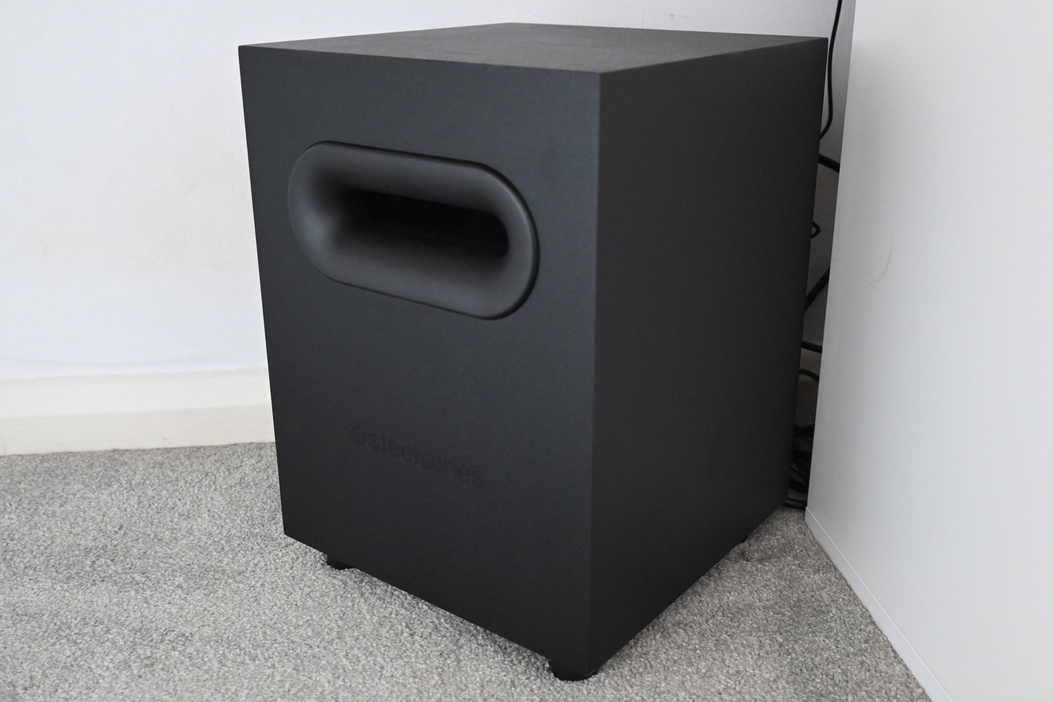 Steelseries Arena 7 subwoofer