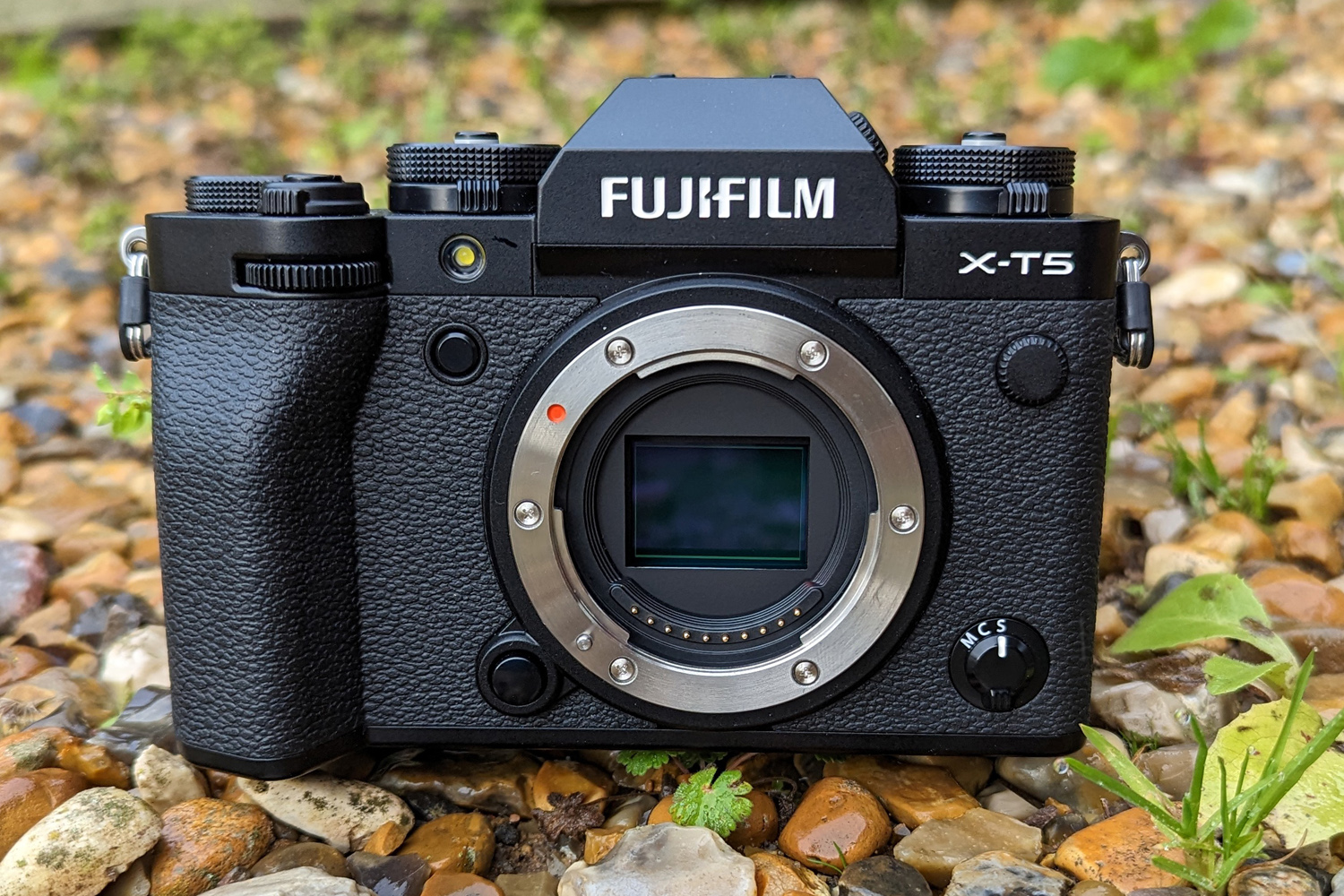 Fujifilm X-T5 review front sensor exposed