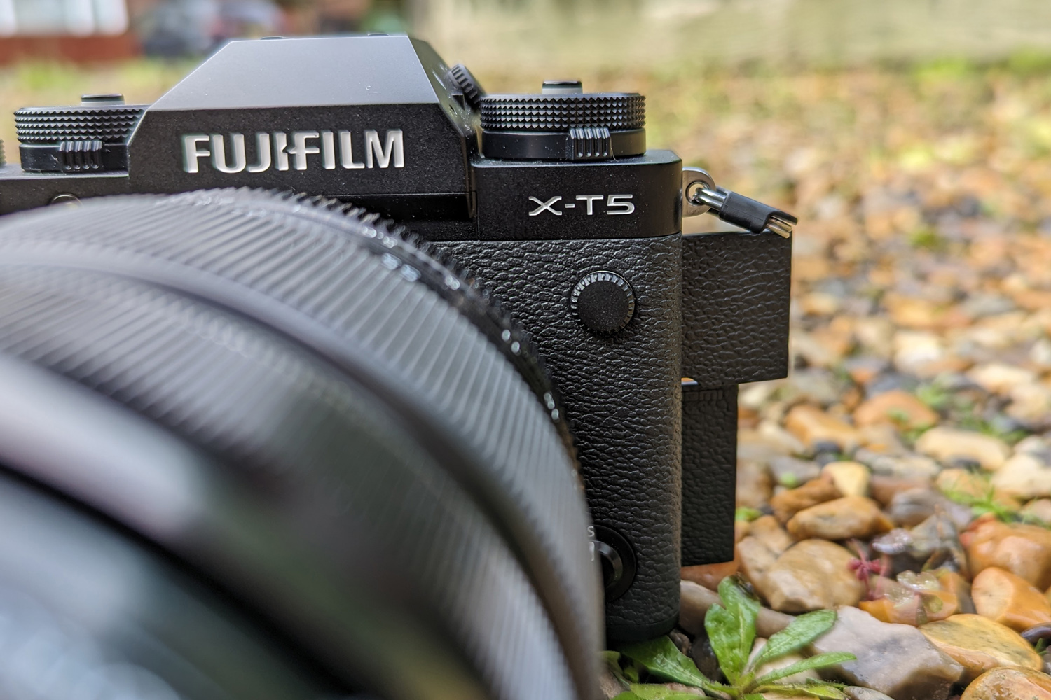 Fujifilm X-T5 review logo