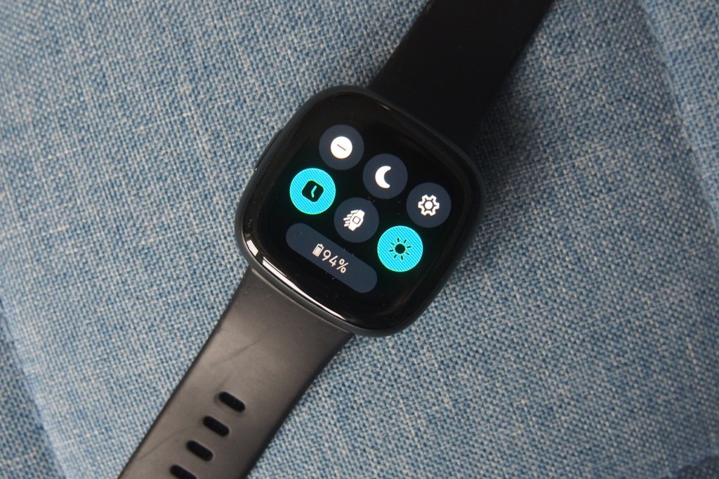 Fitbit Versa 4 quick settings