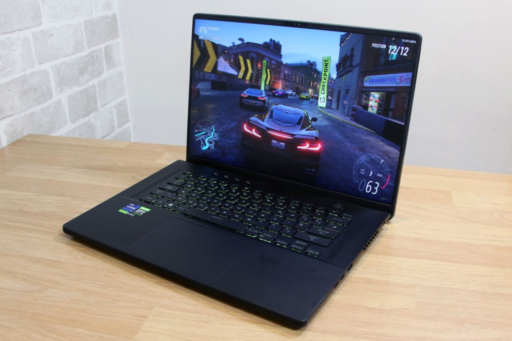 Asus ROG Zephyrus M16 2023 review Forza