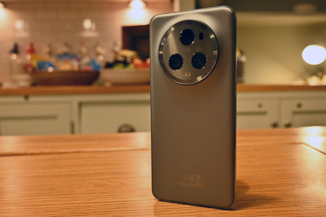 Honor Magic 5 Pro hands-on rear