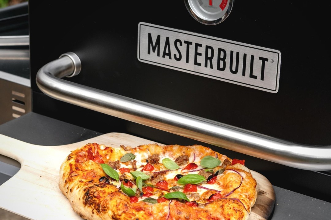 Pizza in front of Masterbuilt BBQ