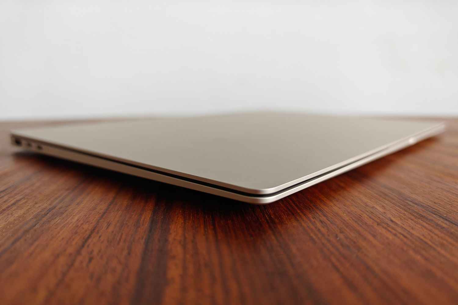 Samsung Galaxy Book3 Pro 16in thickness