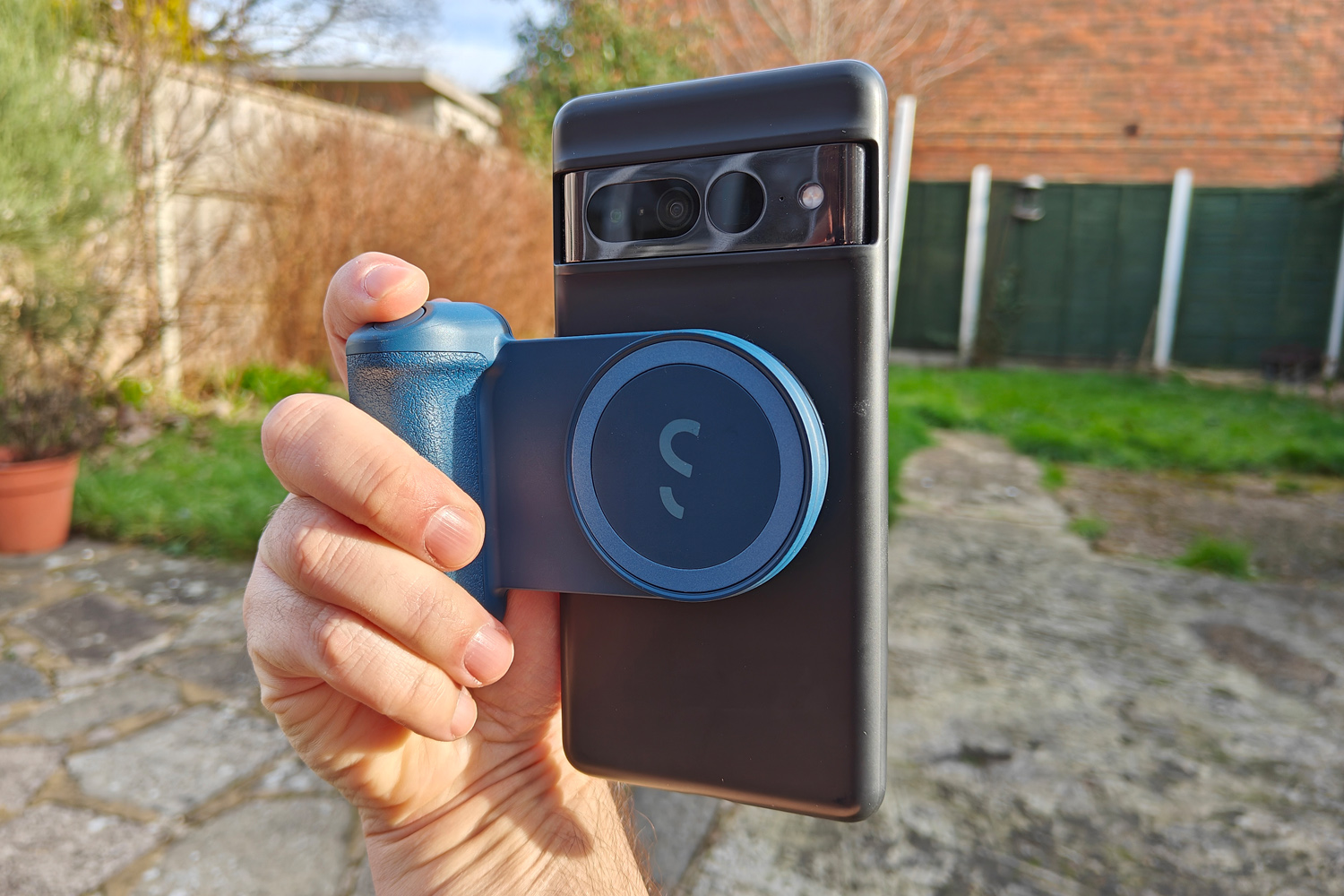 Shiftcam SnapGrip review in hand vertical